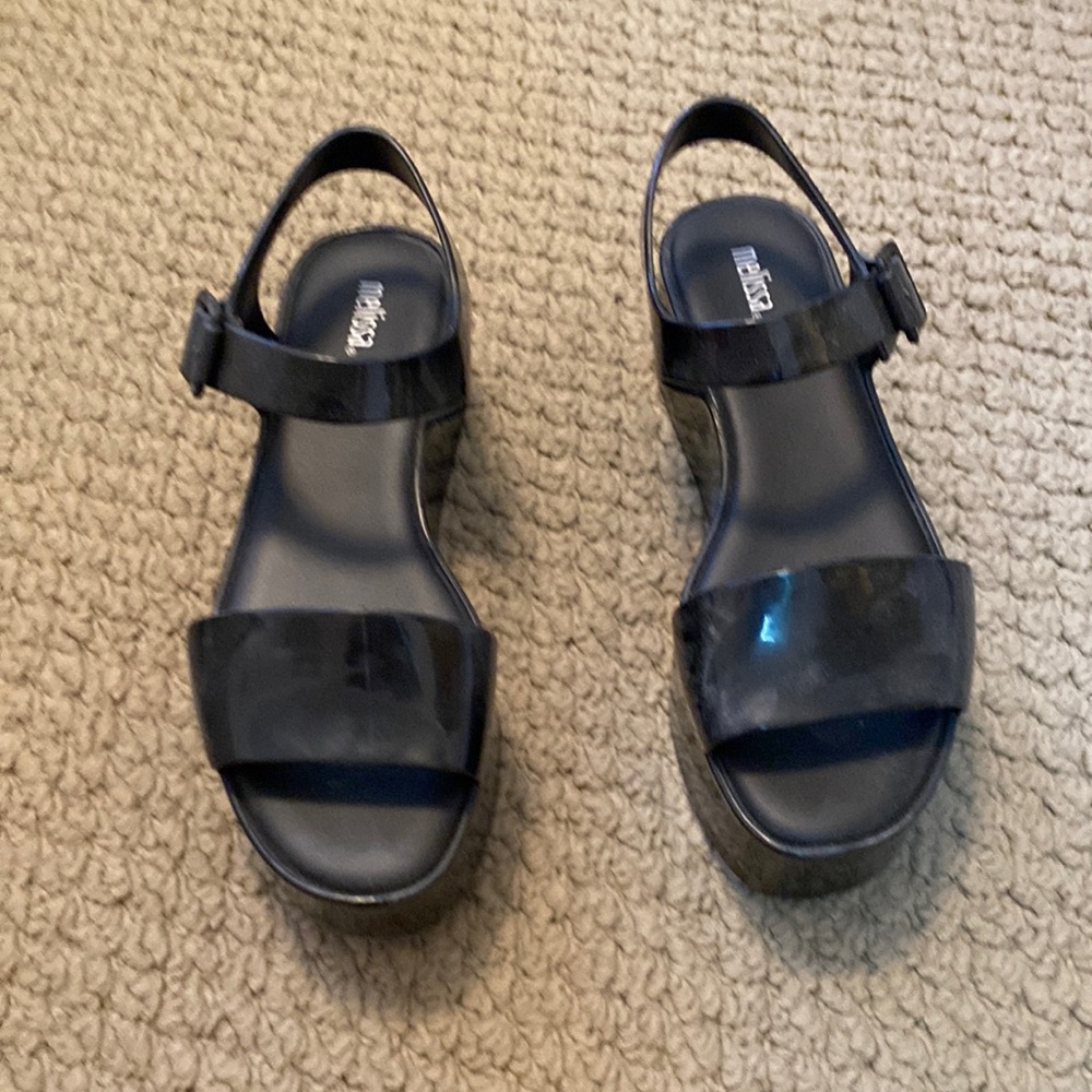 Melissa sandals. Great condition. Never worn. Rubber material. Platform. Size 6.